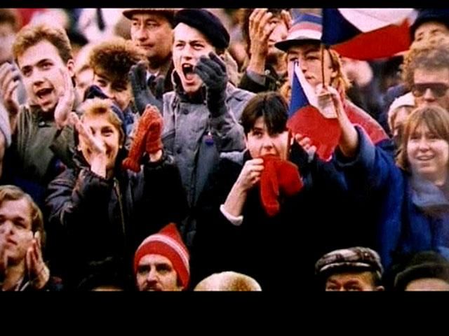 Осень народов: Как чехи и словаки образовали два независимых и демократических государства Осень народов: Как чехи и словаки образовали два независимых и демократических государства