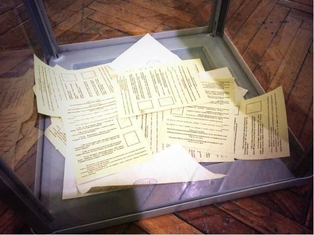 Аксьонов проголосував на референдумі Аксьонов проголосував на референдумі