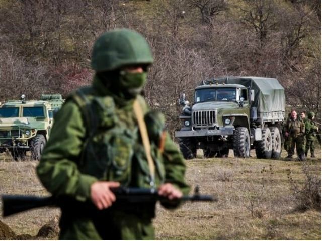 У Сімферополі невідомі вивозять паливо зі складів ПММ 