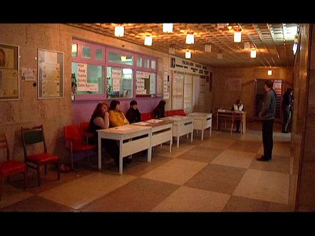 Кримські татари бойкотують референдум: явка — 10% Кримські татари бойкотують референдум: явка — 10%