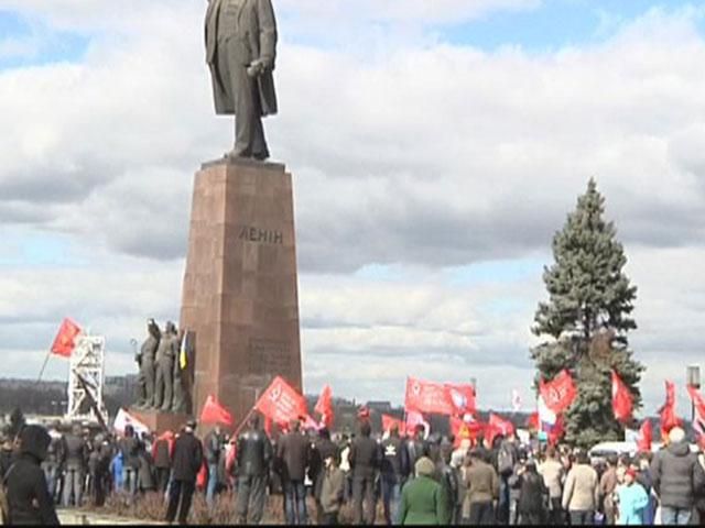 В Запорожье митинговали за федерализацию