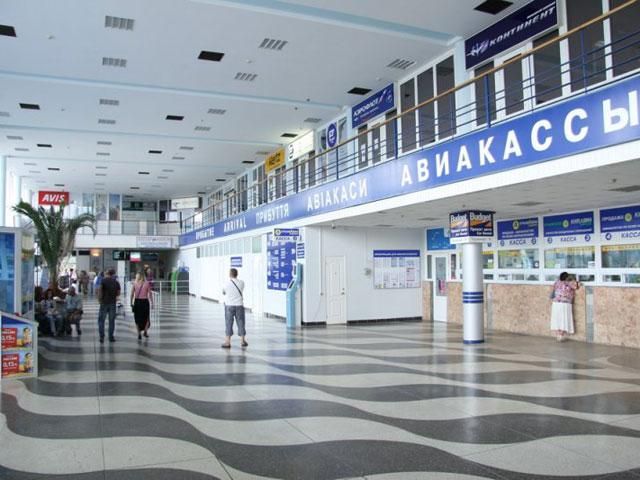 Аеропорт "Сімферополь" скасував усі рейси, крім московських
