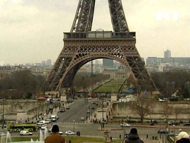 В Парижі тимчасово обмежують користування особистим транспортом В Парижі тимчасово обмежують користування особистим транспортом