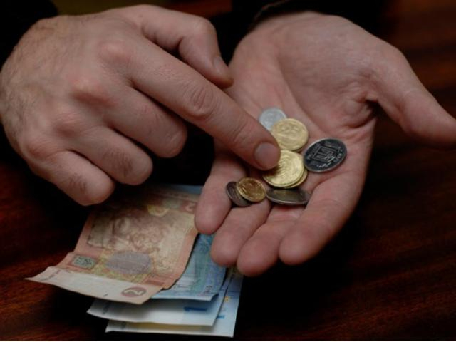 Рада Криму уже проголосила офіційними валютами рубль і гривню 