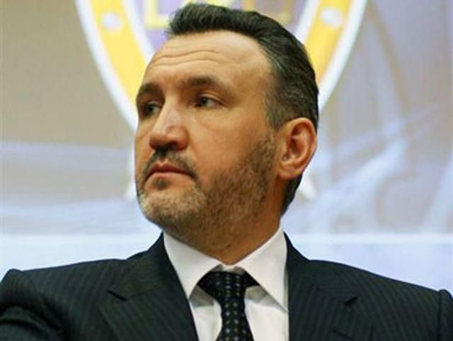 Первым зарегистрированным кандидатом в президенты Украины стал Ренат Кузьмин