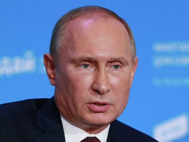 К украинским министрам можно попасть только с разрешения боевиков Майдана, - Путин К украинским министрам можно попасть только с разрешения боевиков Майдана, - Путин