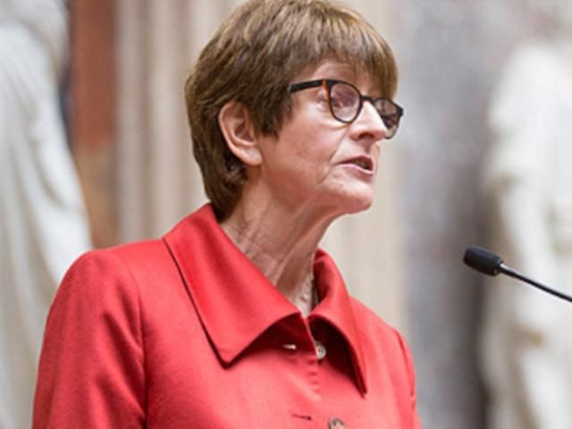 ПАРЄ також засудила приєднання Криму до Росії ПАРЄ також засудила приєднання Криму до Росії