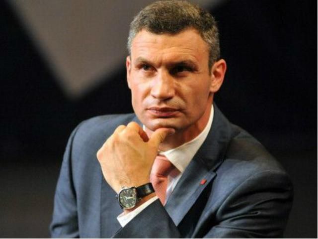 Кличко вимагає від свободівців скласти мандати через інцидент в НТКУ Кличко вимагає від свободівців скласти мандати через інцидент в НТКУ