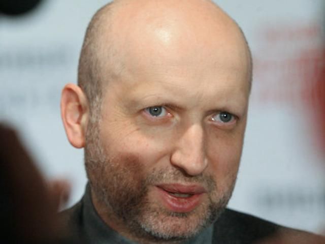 Турчинов підтвердив звільнення заручників у Криму, відомо імена Турчинов підтвердив звільнення заручників у Криму, відомо імена