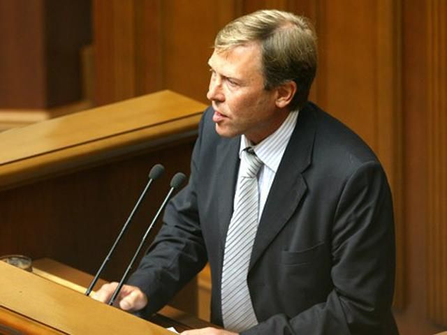 От сегодня и.о. председателя фракции "Батькивщина" - Сергей Соболев От сегодня и.о. председателя фракции "Батькивщина" - Сергей Соболев