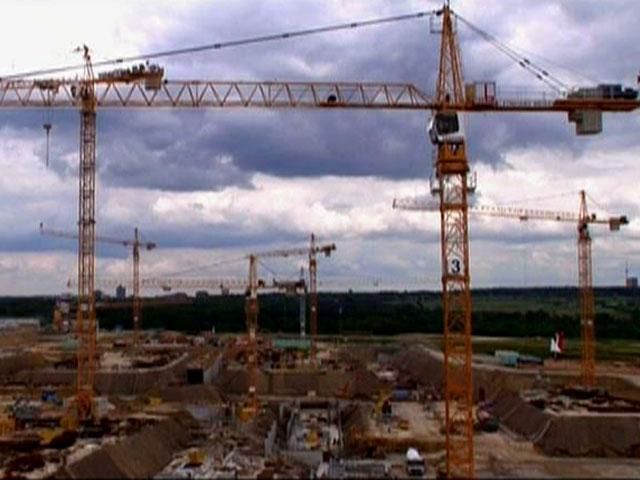 Как создают огромные башенные краны (Видео) Как создают огромные башенные краны (Видео)