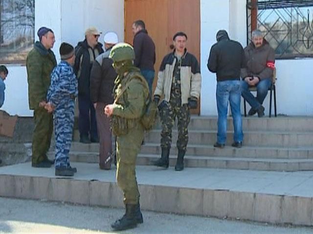 Українські військові роблять вибір, не дочекавшись наказів з Києва Українські військові роблять вибір, не дочекавшись наказів з Києва