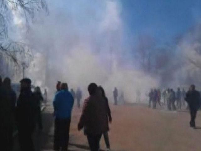 Молодики напали на військову частину у Новофедорівці Молодики напали на військову частину у Новофедорівці