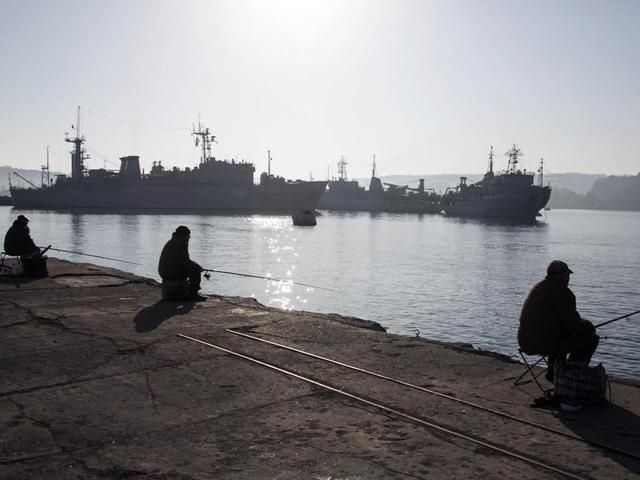 У Севастополі посилили блокування корабля "Славутич"