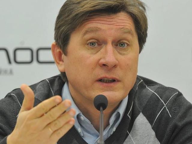 Основна політична боротьба розгорнеться між Тимошенко, Кличком і Порошенком, — експерт Основна політична боротьба розгорнеться між Тимошенко, Кличком і Порошенком, — експерт