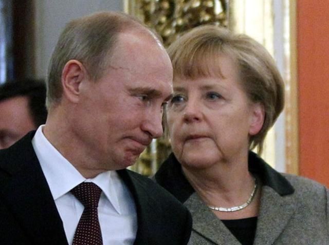 Путін і Меркель поговорили про Крим