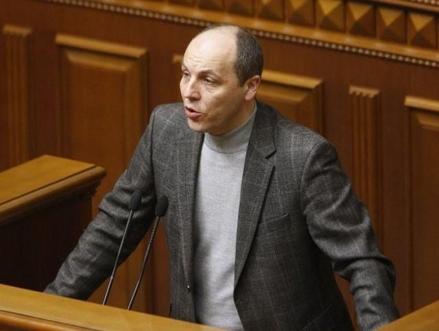 Росія продовжує працювати над своїм планом нападу на Україну, — Парубій Росія продовжує працювати над своїм планом нападу на Україну, — Парубій