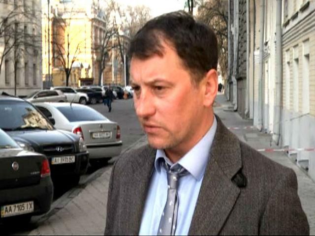 Пока в ВР разрабатывают законы, мы не имеем где жить, - "беженец" из Севастополя Пока в ВР разрабатывают законы, мы не имеем где жить, - "беженец" из Севастополя