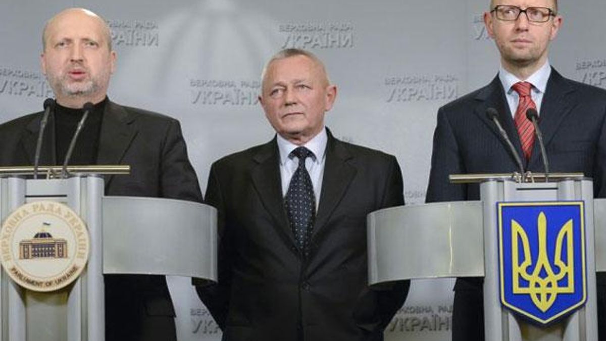 Турчинов покликав Яценюка і Тенюха на термінову нараду Турчинов покликав Яценюка і Тенюха на термінову нараду