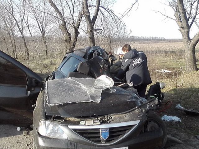 Трагедія на Луганщині: у ДТП загинули 5 людей (Фото)