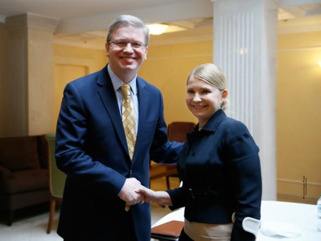 Тимошенко обсудила с Фюле ситуацию в Украине (Фото)