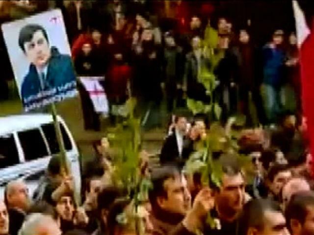 Революція троянд у Грузії - перша кольорова революція на теренах колишнього СРСР Революція троянд у Грузії - перша кольорова революція на теренах колишнього СРСР