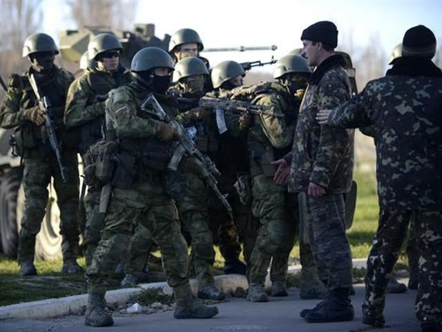 Шесть украинских офицеров в Крыму освобождены, – медиа-центр Минобороны Шесть украинских офицеров в Крыму освобождены, – медиа-центр Минобороны