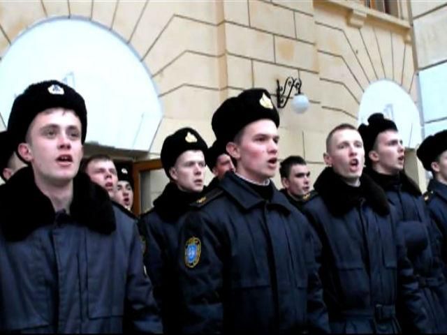 Севастопольские курсанты-патриоты продолжат обучение в Одессе