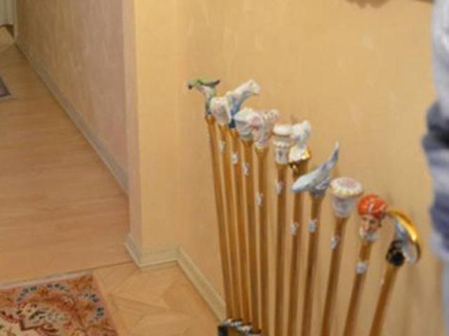 В шикарном поместье Тимошенко есть целая коллекция тростей (Фото)