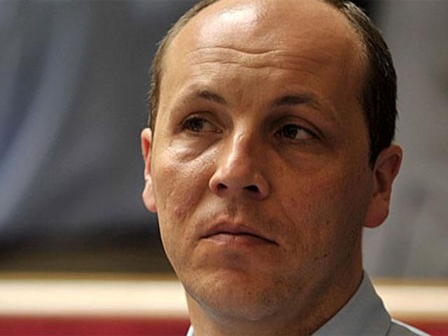 Майже 100 тисяч російських військових є на кордонах України, — Парубій Майже 100 тисяч російських військових є на кордонах України, — Парубій