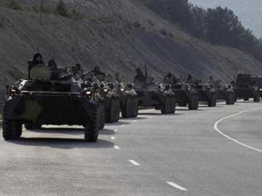 Россия продолжает наращивать боевую технику на границах с Украиной Россия продолжает наращивать боевую технику на границах с Украиной