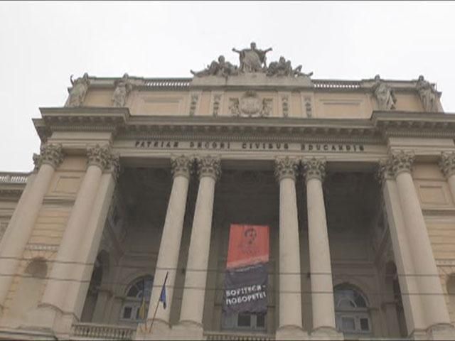 Сотни крымских студентов захотели учиться во Львове Сотни крымских студентов захотели учиться во Львове