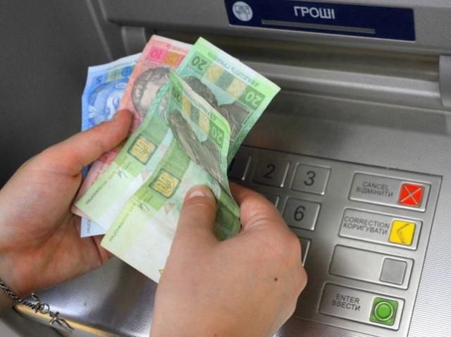 В Харькове горели сразу три банкомата