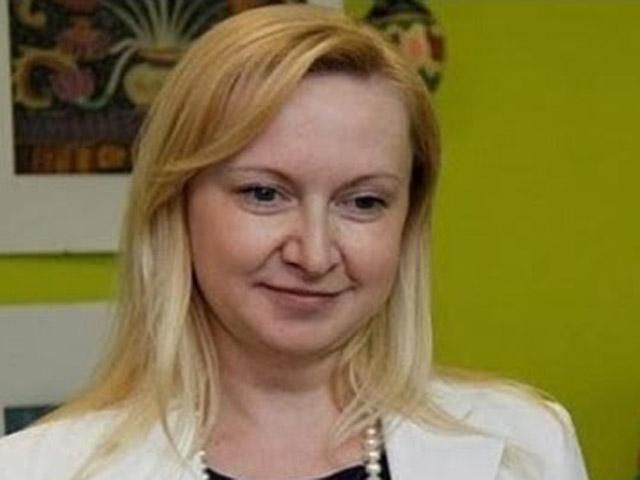 Любовница Януковича ездила на Mercedes с номерами Верховной Рады (Документ) Любовница Януковича ездила на Mercedes с номерами Верховной Рады (Документ)