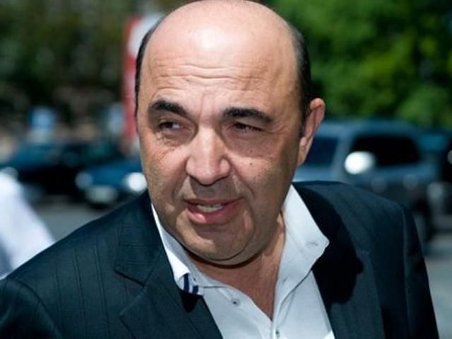 Рабінович заробив за рік мільйон гривень, але має 2 авта і 3 будинки Рабінович заробив за рік мільйон гривень, але має 2 авта і 3 будинки
