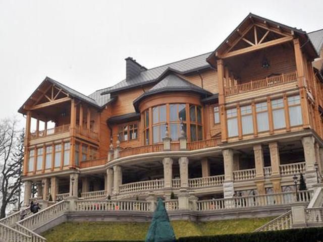 Аби подивитися, як жив Янукович, тепер доведеться заплатити 20 гривень Аби подивитися, як жив Янукович, тепер доведеться заплатити 20 гривень