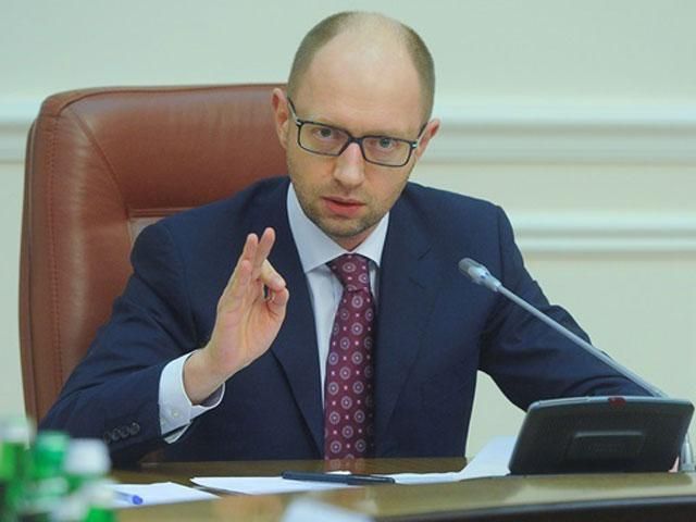 Окончательную редакцию Конституции утвердят в сентябре, — Яценюк