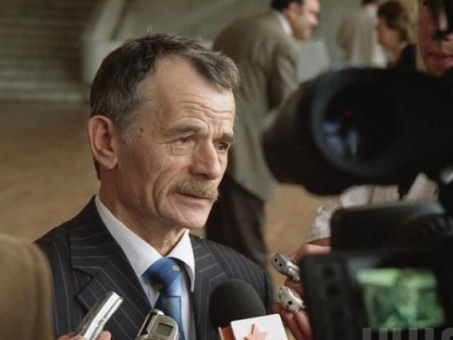 Ми відкриємо вогонь, якщо російська армія просунеться вглиб материка, — Джемілєв Ми відкриємо вогонь, якщо російська армія просунеться вглиб материка, — Джемілєв