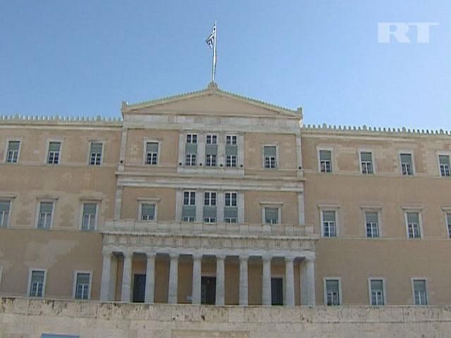 Еврогруппа договорилась одолжить Греции еще 8,3 миллиарда евро Еврогруппа договорилась одолжить Греции еще 8,3 миллиарда евро