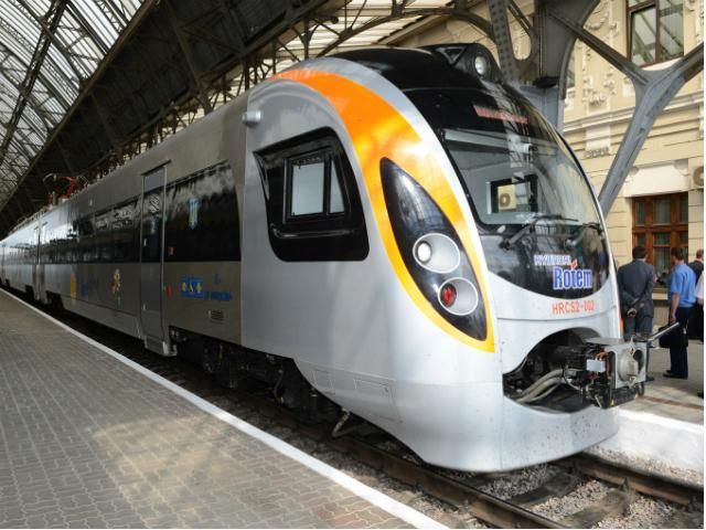 Поезда Hyundai почти год ездили без лицензии, - ГПУ Поезда Hyundai почти год ездили без лицензии, - ГПУ