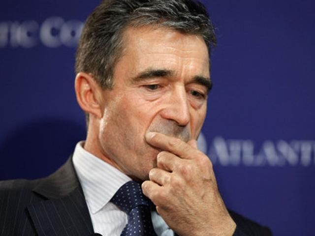 НАТО не рассматривает военные варианты в связи с ситуацией в Украине НАТО не рассматривает военные варианты в связи с ситуацией в Украине