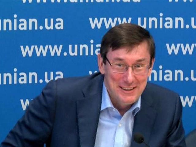 Я ем конфеты Roshen, а конфеты Колесникова - горькие, - Луценко Я ем конфеты Roshen, а конфеты Колесникова - горькие, - Луценко