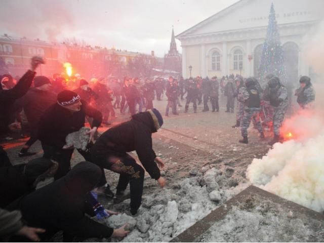 В России хотят жестче наказывать за организацию массовых беспорядков В России хотят жестче наказывать за организацию массовых беспорядков