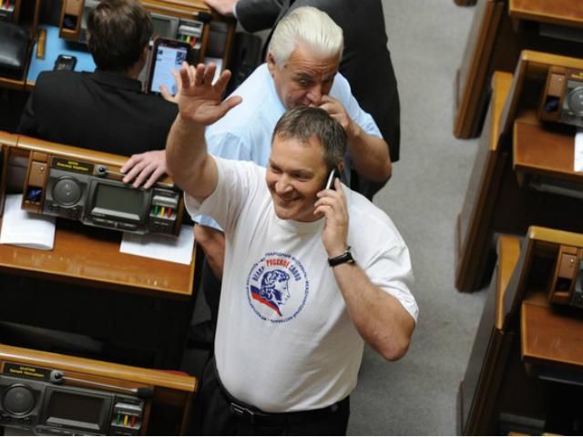 Турчинов готовий позбавити громадянства України Колесніченка Турчинов готовий позбавити громадянства України Колесніченка