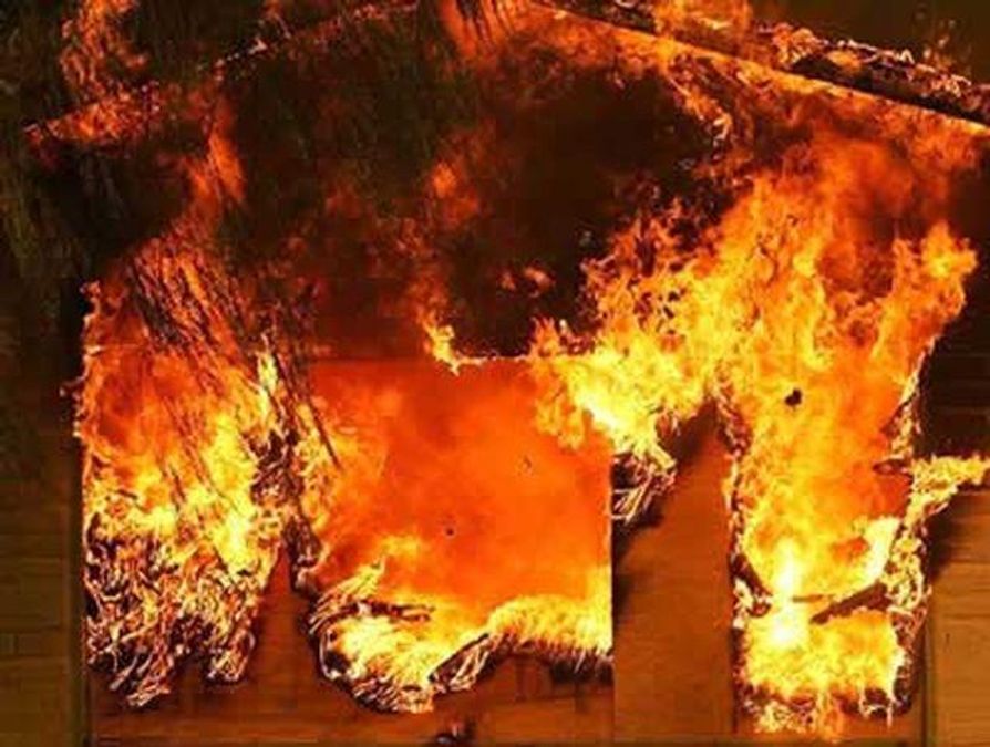 На Хмельниччині у вогні загинуло двоє дітей На Хмельниччині у вогні загинуло двоє дітей