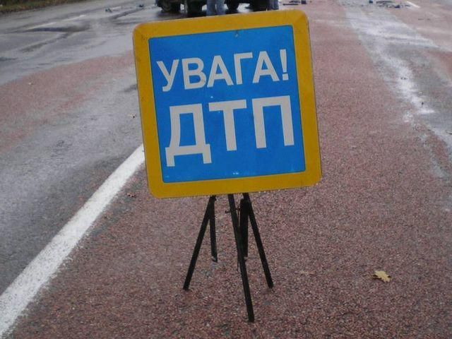 На Волині мікроавтобус з пасажирами злетів у ріку: загинули 3 особи 