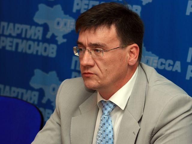 Глава фракции ПР в Одесском облсовете вышел из партии Глава фракции ПР в Одесском облсовете вышел из партии
