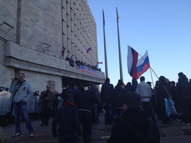 Правоохоронці вже розслідують захоплення Донецької ОДА 