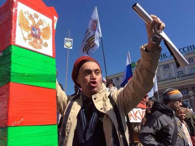 Донецкие сепаратисты дали властям время до 12:00 понедельника Донецкие сепаратисты дали властям время до 12:00 понедельника