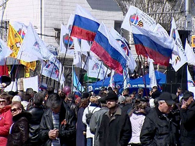 В Донецке и Харькове сепаратисты захватили ОГА, в Луганске штурмом взяли СБУ